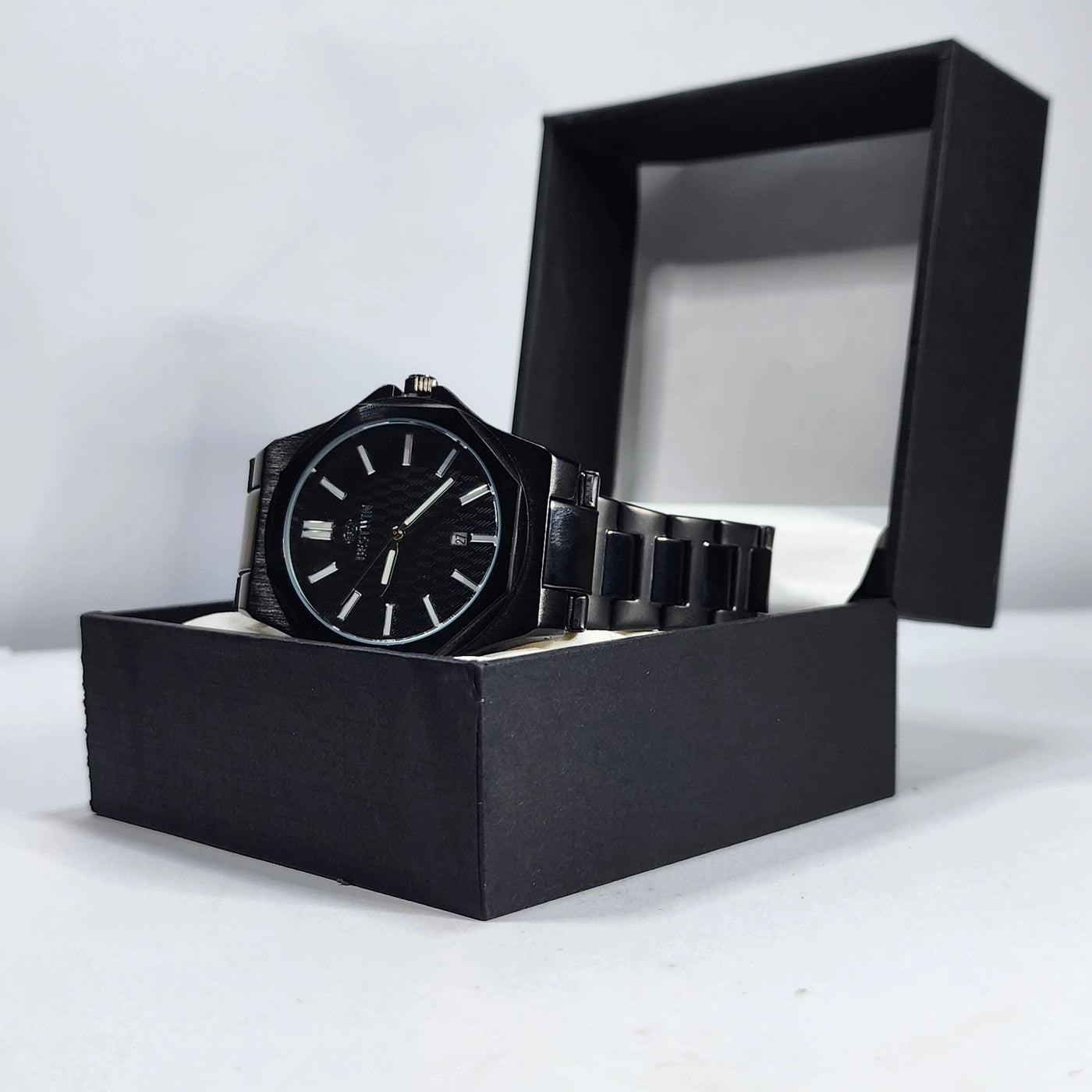 Best Win Luxury Black