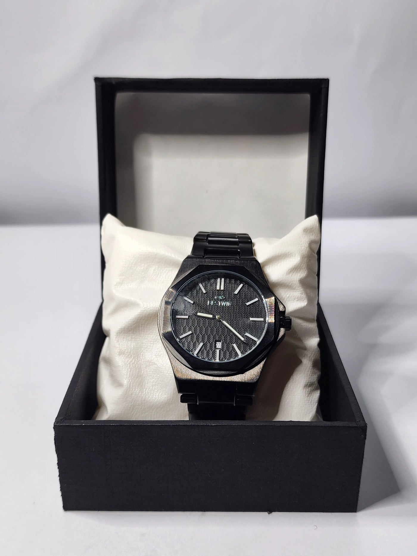 Best Win Luxury Black