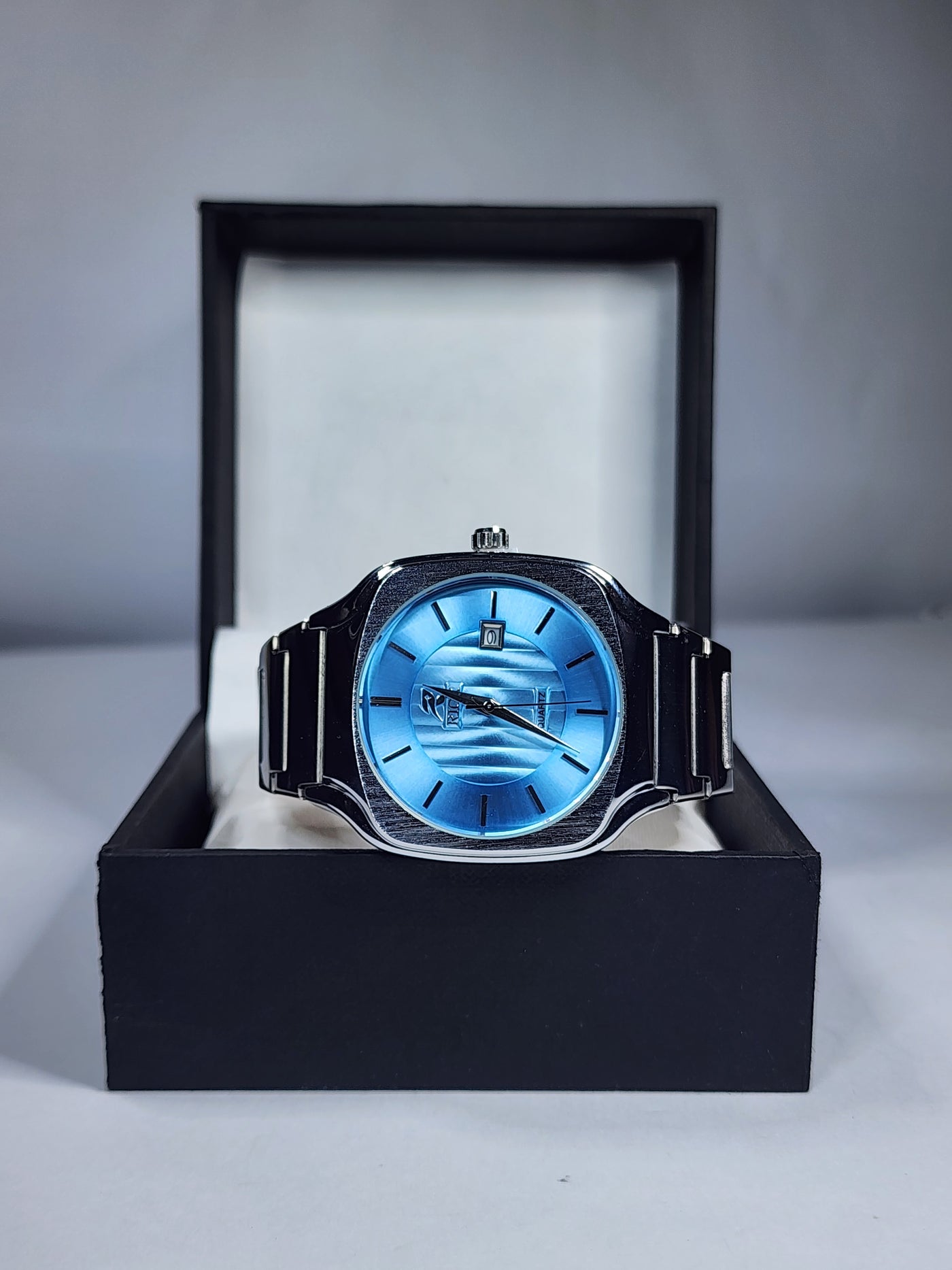 Rick in silver with classy blue dial