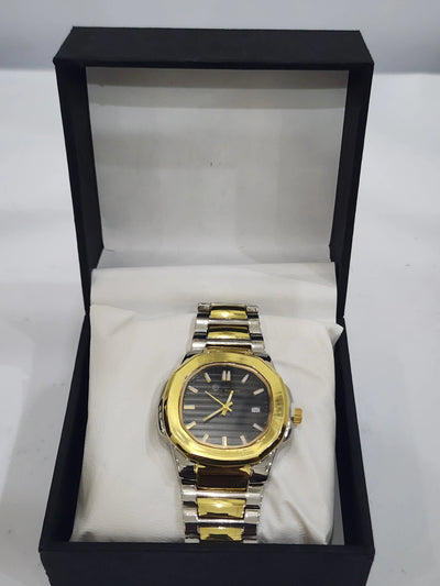 Patek Philliphe Nautilus two tone Black Dial